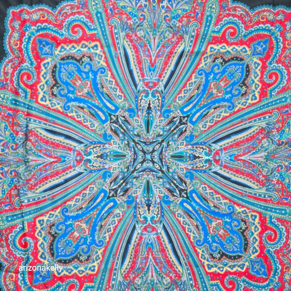 Luca Castelanni Large Square Scarf Kaleidoscope Design - Picture 5 of 7